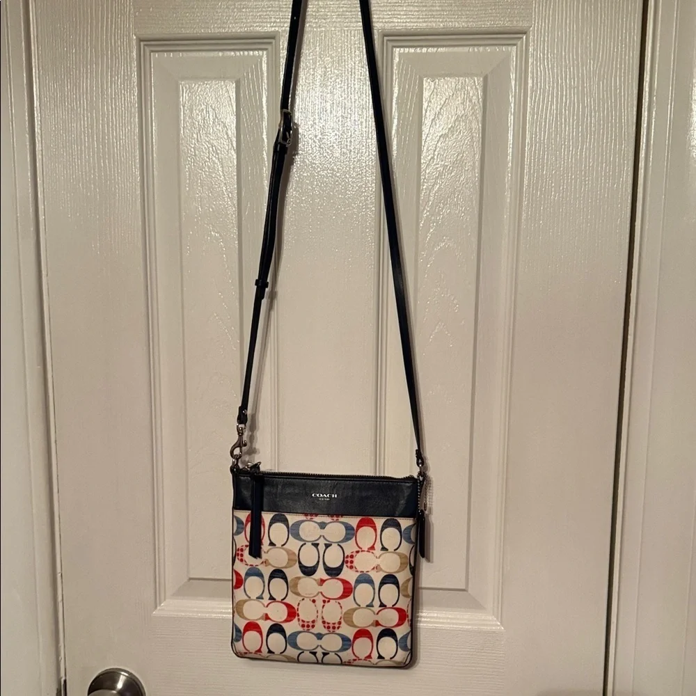 Coach Mini Lillie Carryall Crossbody Bag